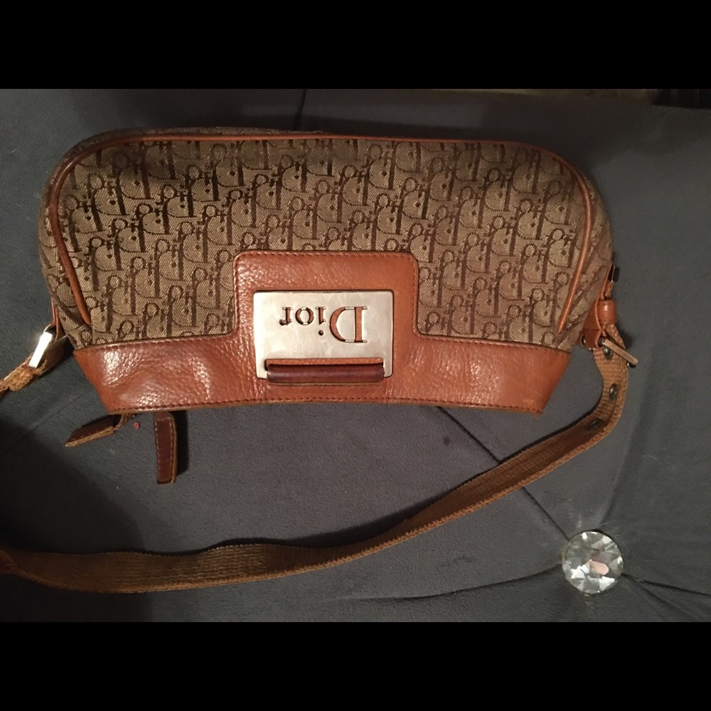 Christian Dior purse 👛